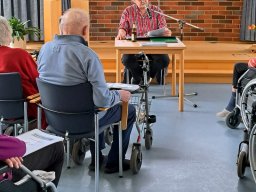 Vorlesen und Singen bei Bethesda